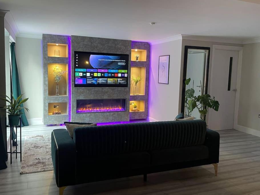 The Exclusive Jacuzzi Apartment Birmingham Exteriér fotografie
